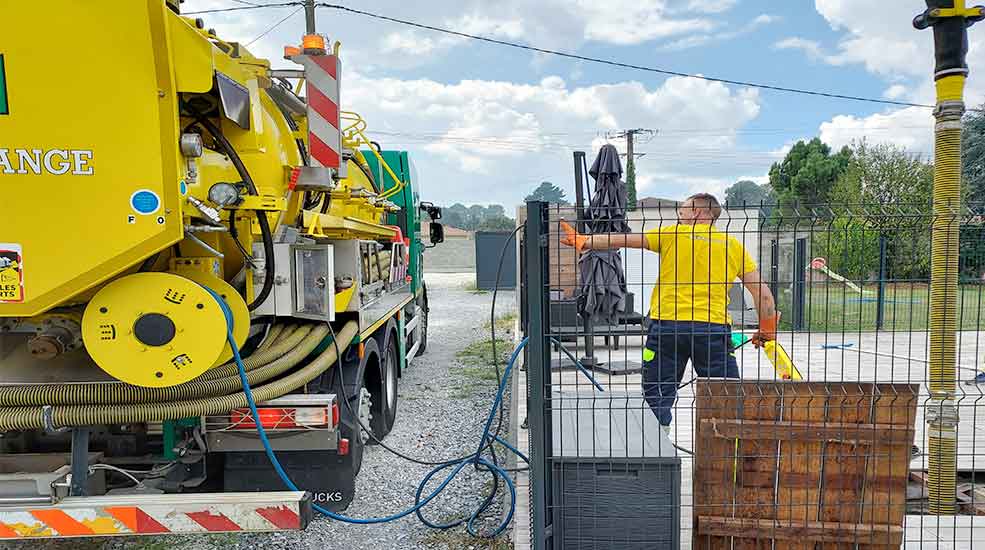 Pompage et nettoyage d’une fosse toutes eaux à Cadaujac